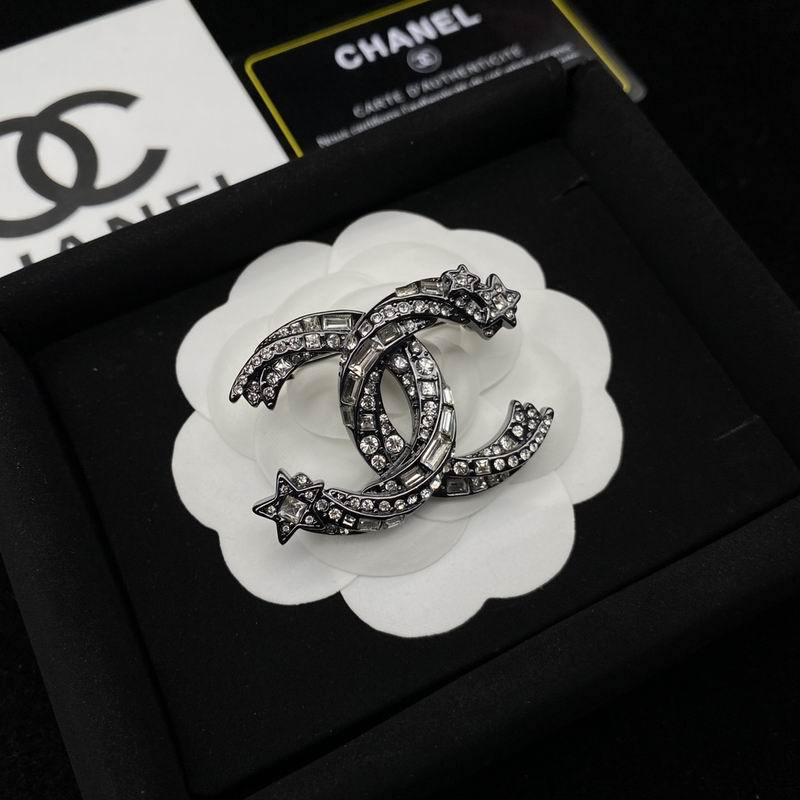 Chanel Brooch 19